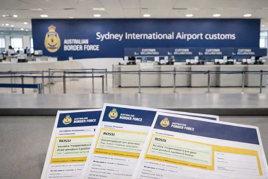 Zone de contrôle douanier à l'aéroport international d'Australie pour déclaration médicaments Zone de contrôle douanier à l'aéroport international d'Australie pour déclaration médicaments